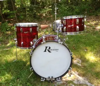 This is the Display Your Rogers Drums Thread