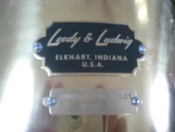 Leedy Badges on timbales