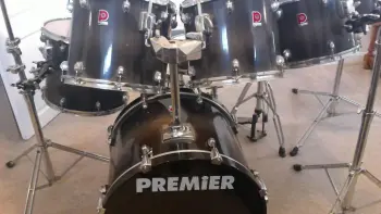 Please help identify these drums