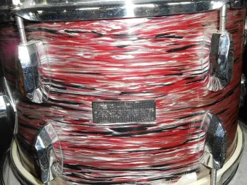 Mij pink /red oyster pearl ??