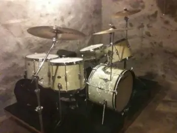 Should I be worried. Recent Slingerland EBAY purchase.