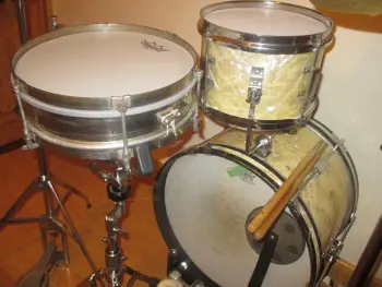 18'' root beer bass drum id
