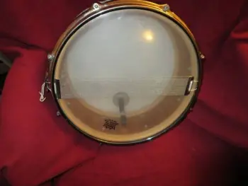 Anybody looking for a rootbeer snare?