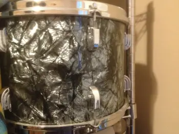 1966 Leedy Shelly Manne Outfit #11 in Champagne Sparkle Pearl.