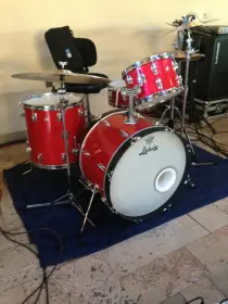 Just bought this Ludwig Standard kit