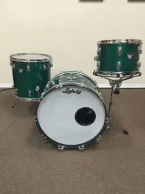 Just bought this Ludwig Standard kit