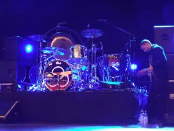 Jason Bonham`s Led Zeppelin Experience - Vintage Written Music at it`s Finest!!