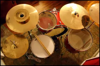Pics of my Ludwig Rocker kit