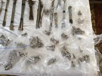 Misc rods and claws...HUGE LOT!!