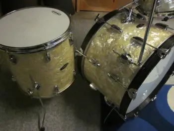 help ! identify my drums