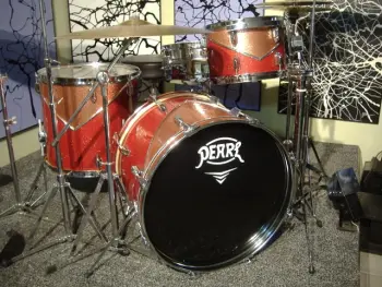 Help me identify my vintage Pearl drumset!
