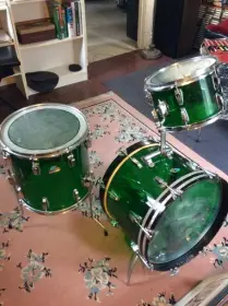 This is the Display Your Vistalite/Acrylic Drums Thread