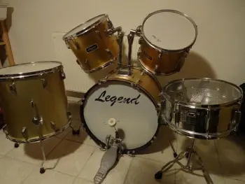 Legend Drumset (?)
