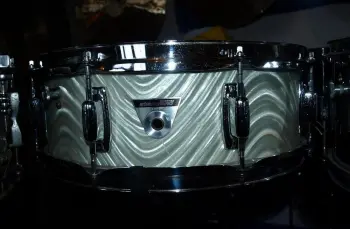 Ludwig Acrolite &amp; Standard 60's snare