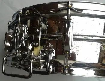 Ludwig Super Sensitive 70's needs restoring help on id