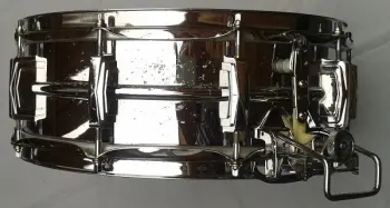 Ludwig Super Sensitive 70's needs restoring help on id