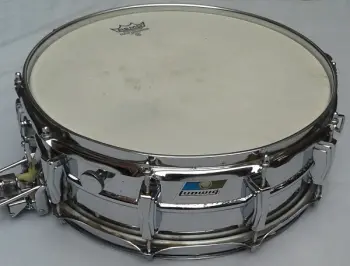 Ludwig Super Sensitive 70's needs restoring help on id