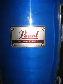 Please help identify my Pearl kit!