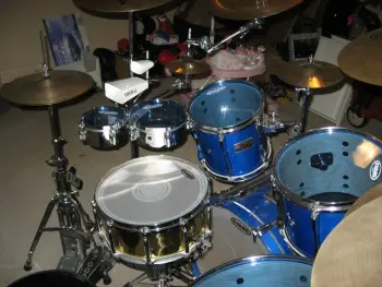 Please help identify my Pearl kit!