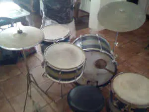 Quick History And Value On This Old Slingerland
