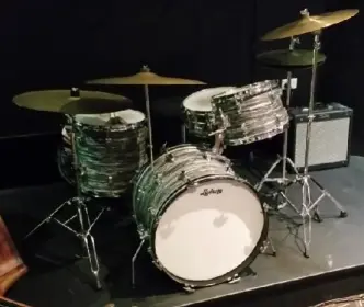 Anyone got a '60s 4x14 Ludwig downbeat snare?