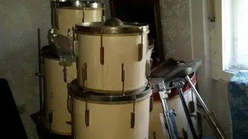 What can this old set be?