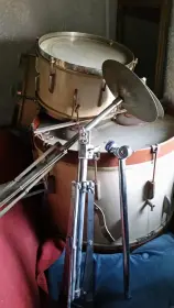 What can this old set be?
