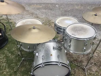 967 Ludwig 'time capsule' kit w hardware and cymbals - beauty!