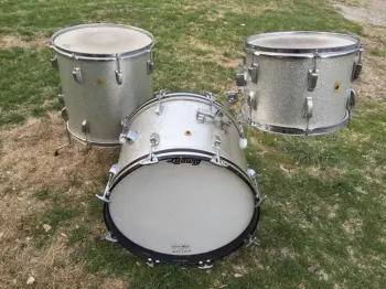 Vintage 1967 Ludwig 13/16/20 3pc drum set in silver sparkle
