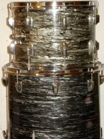 New &quot;60s&quot; Black Oyster Pearl Comparison