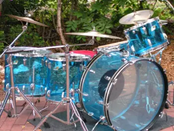 Ludwig vistalite drums