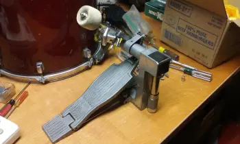 BD Pedals: DW5000/Rogers Swivo/Tama King Beat