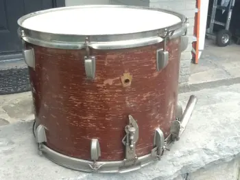 Picked up a few Vintage drums from an Estate ..gonna sell a few