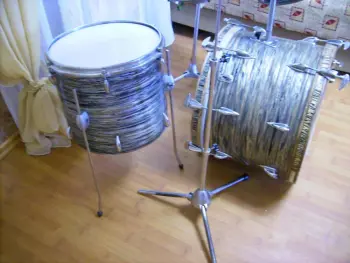 Drum pedal Trowa