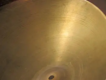 Help date 15&quot; New Beat Zildjian Hats