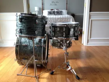 1954 Gretsch Broadkaster kit w/matching snare