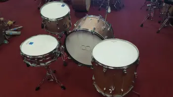 Early '70s Ludwig Classics in Champagne Sparkle (24-inch Bass Drum)