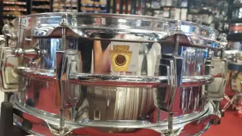 Early '70s Ludwig Classics in Champagne Sparkle (24-inch Bass Drum)