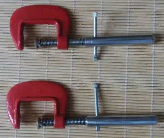 Clip on bass drum spurs