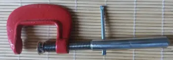 Clip on bass drum spurs