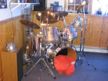 1980 pearl drum set chrome