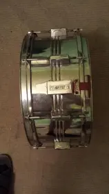 Unknown lugs