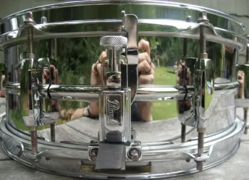 Pearl Mirror Chrome Snare