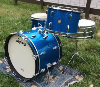 1960's Ludwig 12/14/20 Dowbeat outfit in blue sparkle