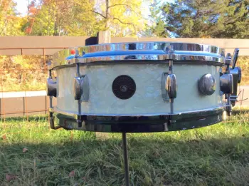 vintage Gretsch 'Max Roach' model 4&quot; x 14&quot; snare in drum in white marine pearl -