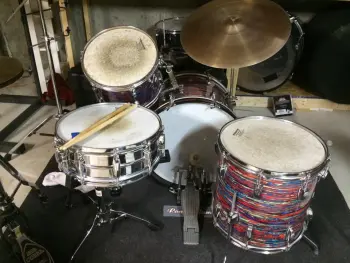 This is the Display Your Ludwig Drum Thread