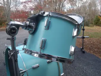 '70s Pearl Wood-Fiberglass kit