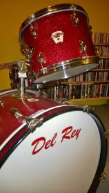 Vintage Del Rey Drum Set on Craigslist