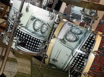 Finished the '58 Buick Convertible Drum Kit
