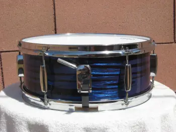 6 lug mij snare drums ?